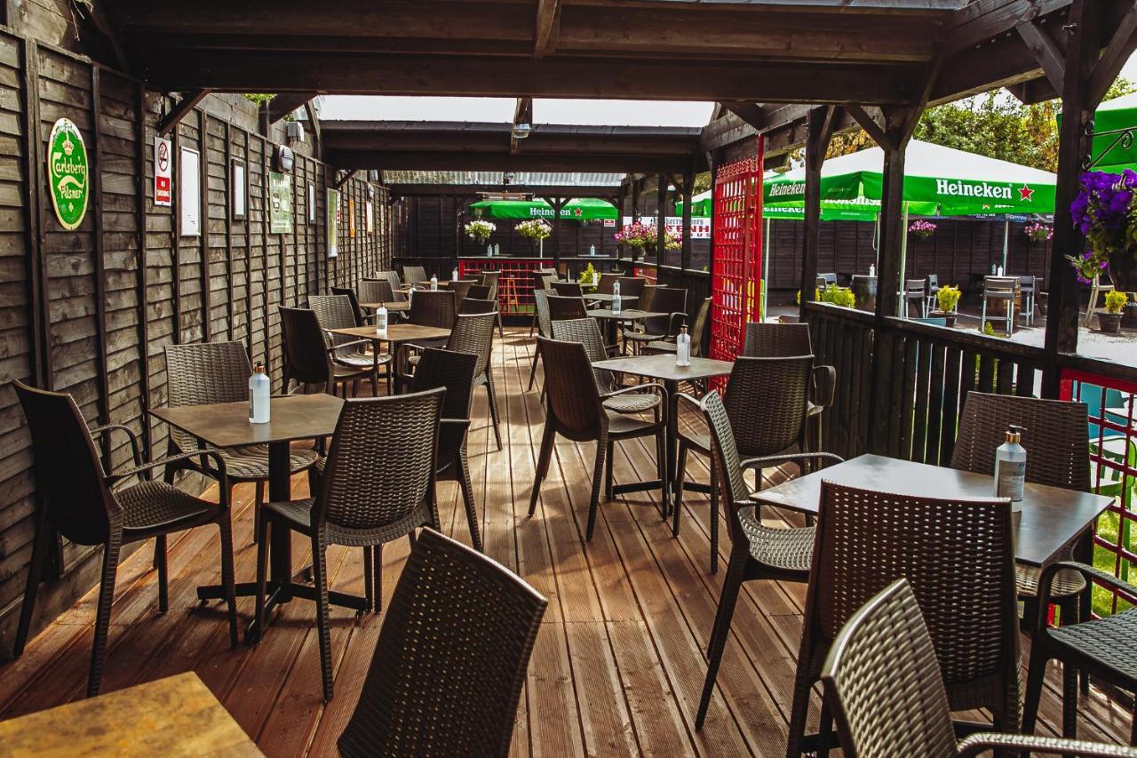 Muskerry Arms Bar And B&B بلارني المظهر الخارجي الصورة