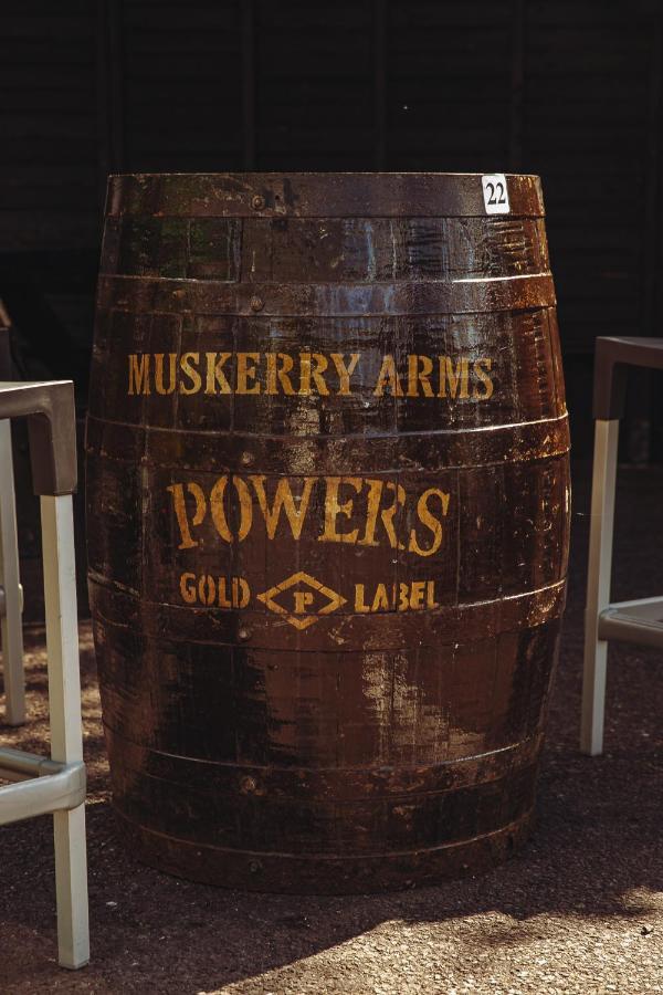 Muskerry Arms Bar And B&B بلارني المظهر الخارجي الصورة