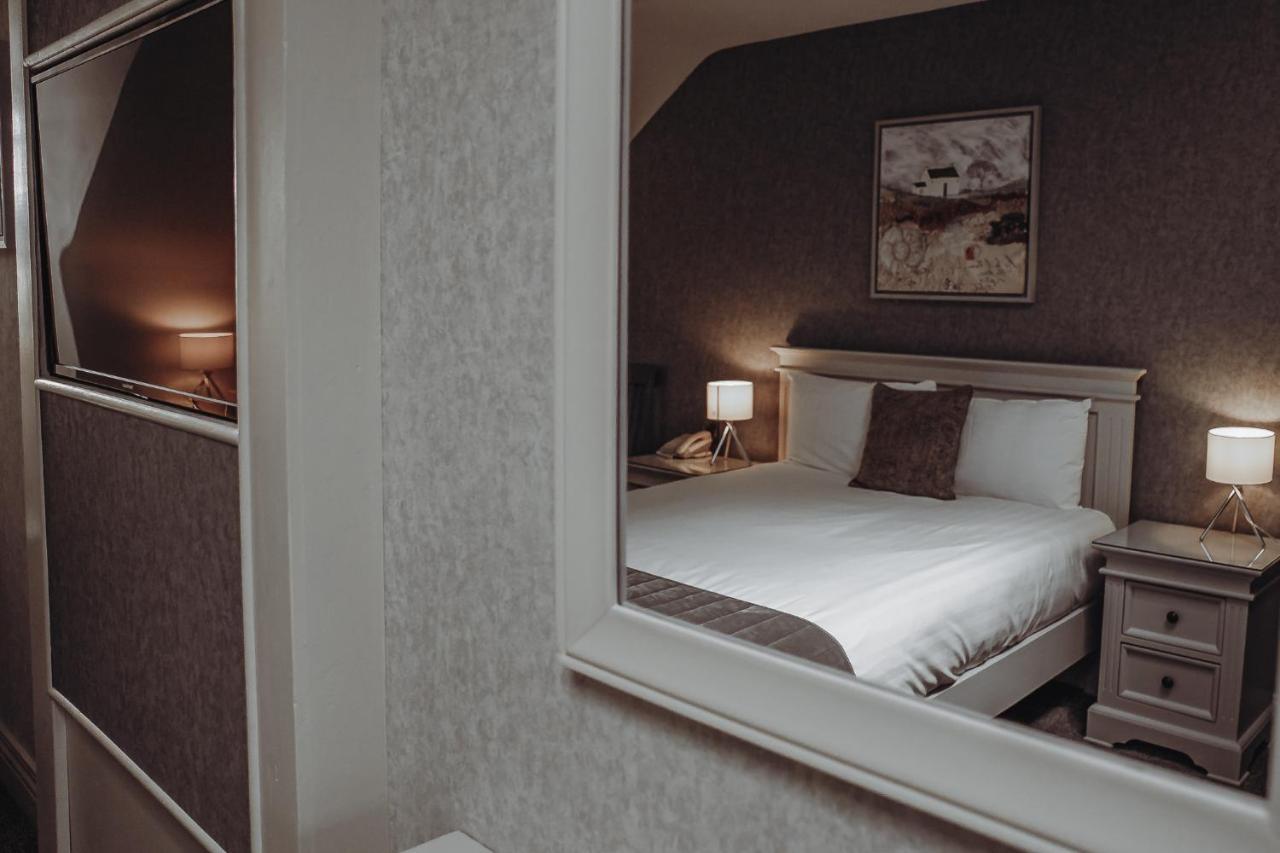 Muskerry Arms Bar And B&B بلارني المظهر الخارجي الصورة