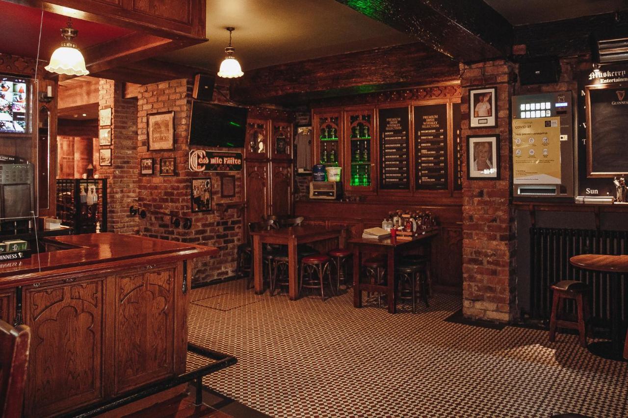Muskerry Arms Bar And B&B بلارني المظهر الخارجي الصورة