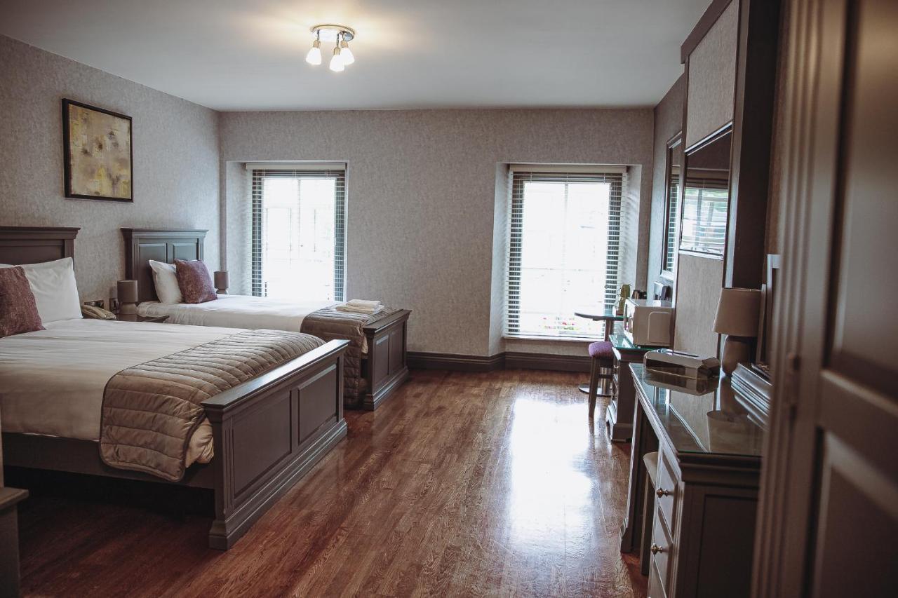 Muskerry Arms Bar And B&B بلارني المظهر الخارجي الصورة