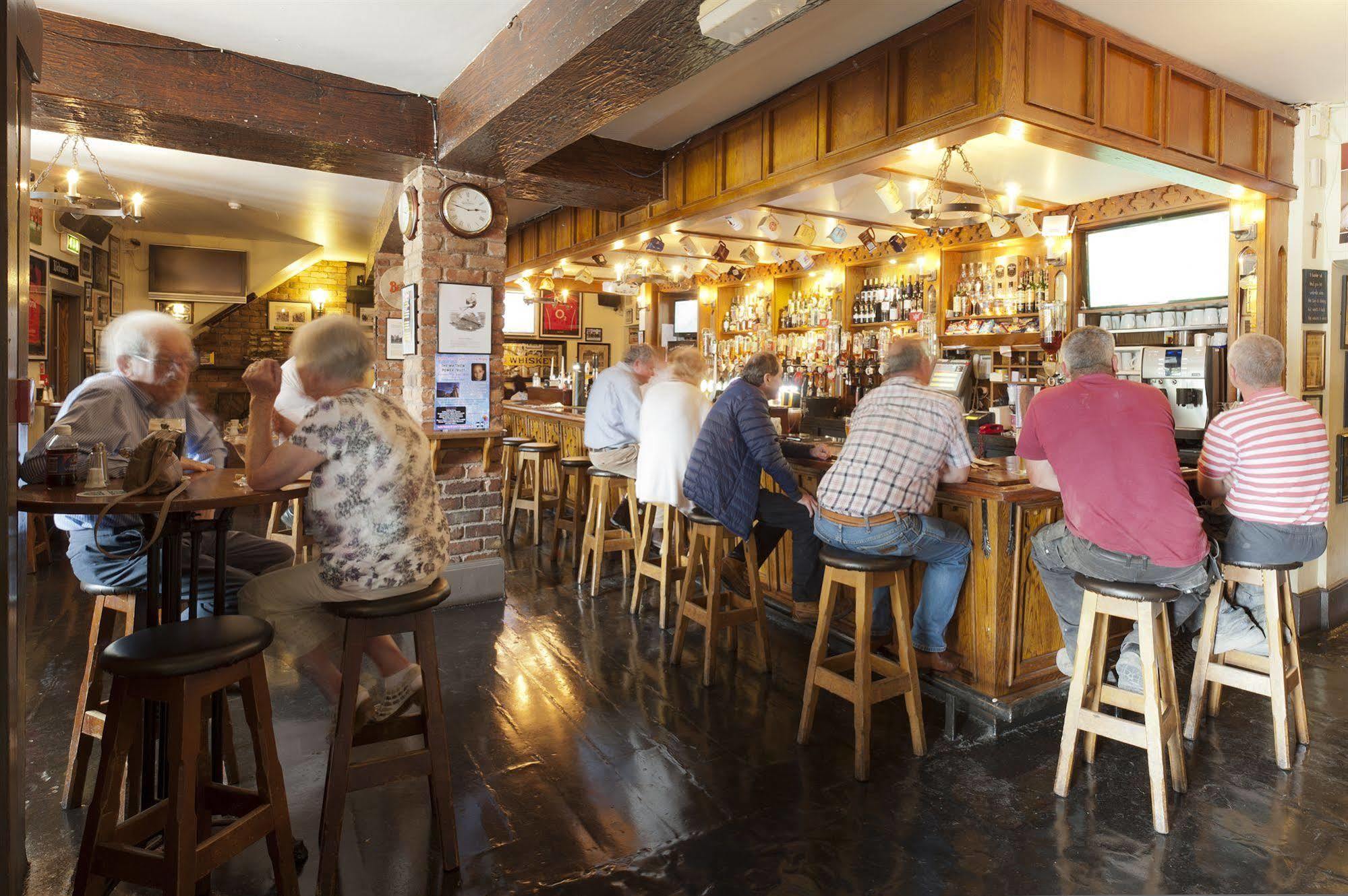 Muskerry Arms Bar And B&B بلارني المظهر الخارجي الصورة